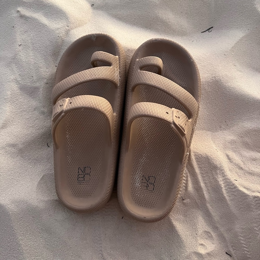 Size 7 , Beige Slip-On Sandals, used.
